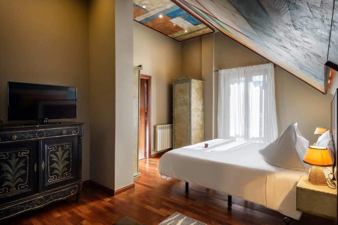 Hotel La Casuena Лануса Экстерьер фото