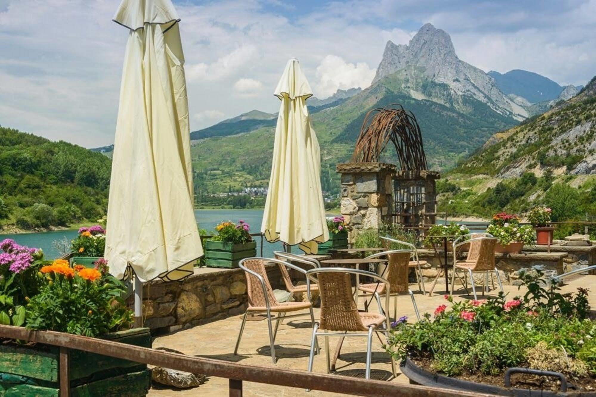 Hotel La Casuena Лануса Экстерьер фото
